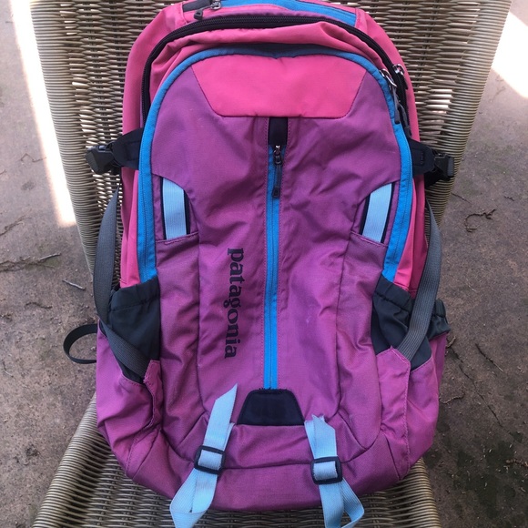 patagonia backpack pink